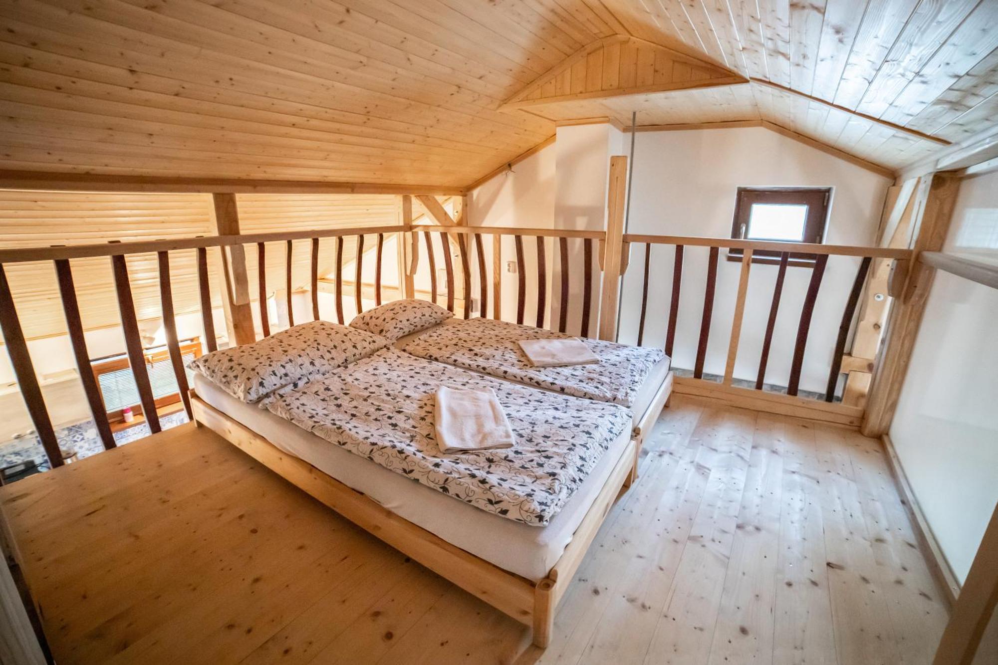 Vinny Sklep Kovarna - Nad Presovnou Rohatec Экстерьер фото